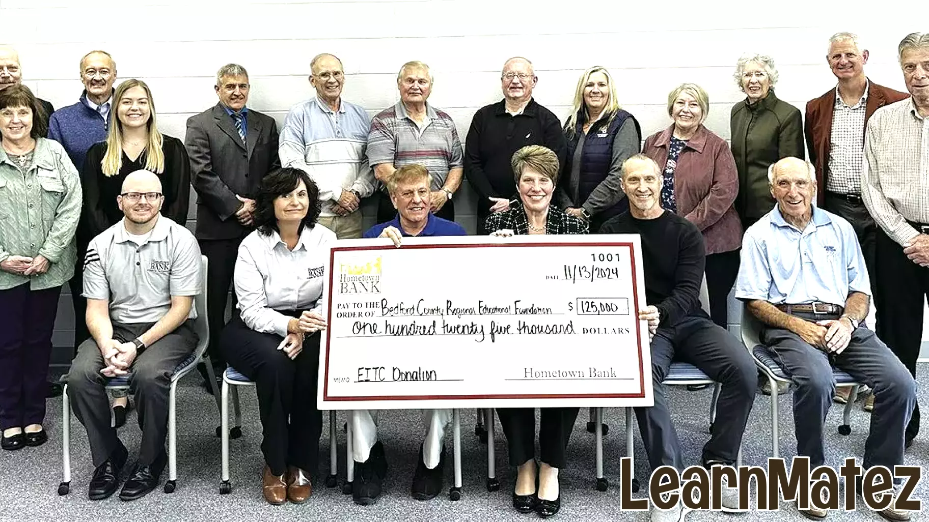 Hometown Bank Contributes Generously to Local Education